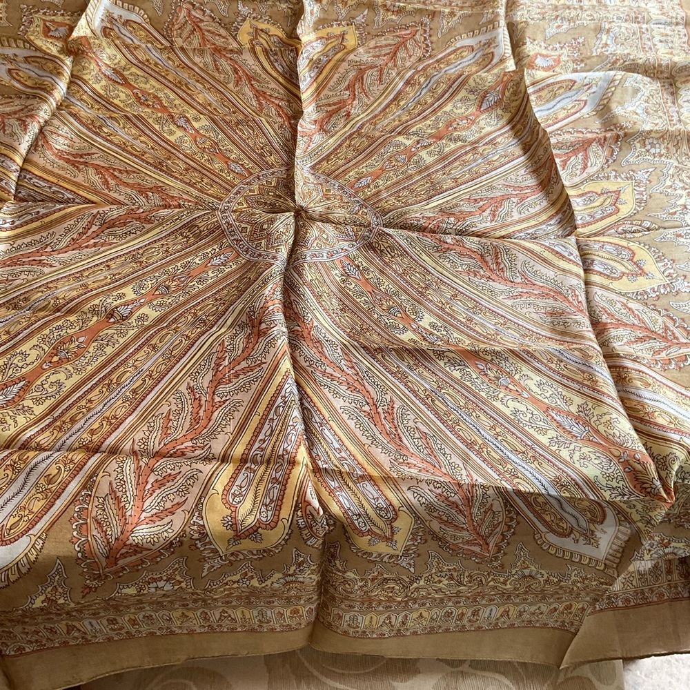 PRINCE SILKS 100% Silk Scarf - Made in Kashmir Gorgeous Fall Colors 40 x 40” NWT